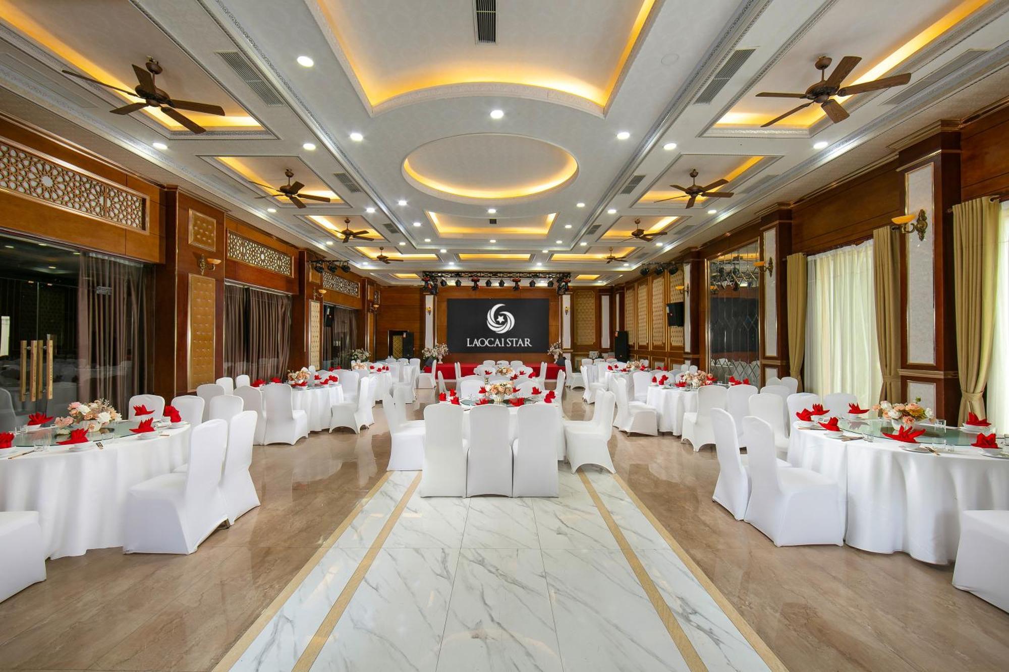 Lao Cai Star Hotel Buitenkant foto