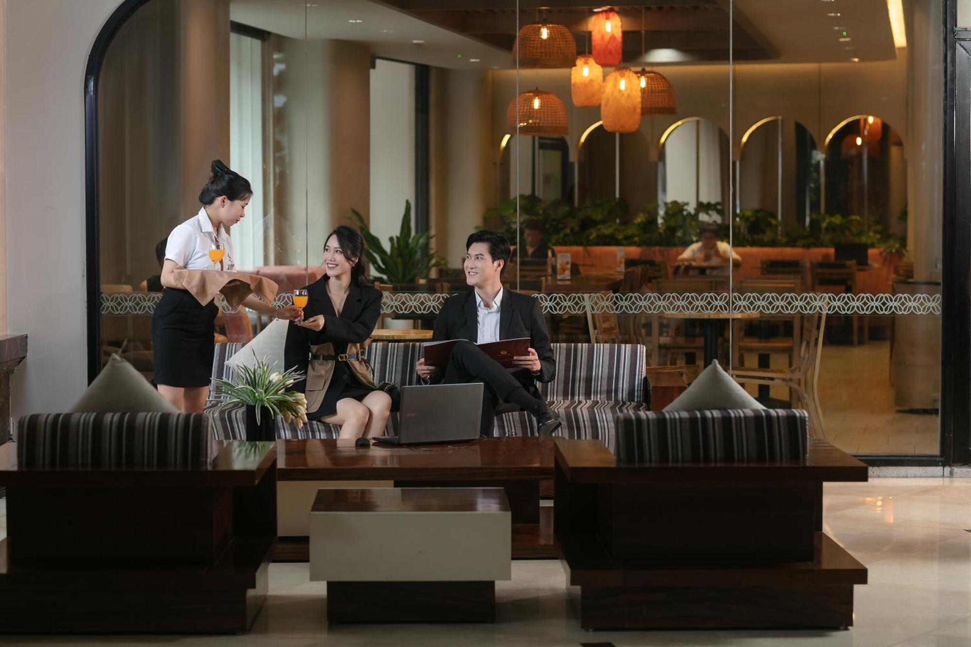 Lao Cai Star Hotel Buitenkant foto
