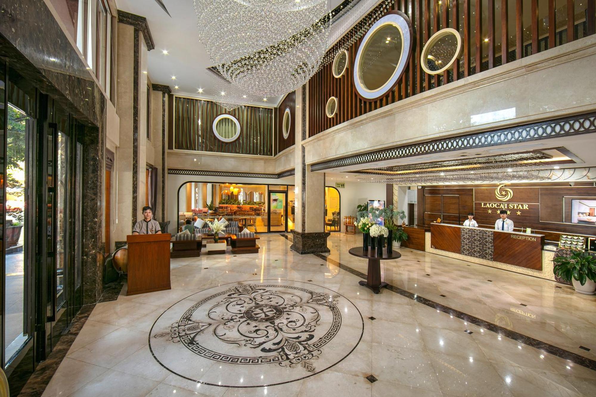 Lao Cai Star Hotel Buitenkant foto